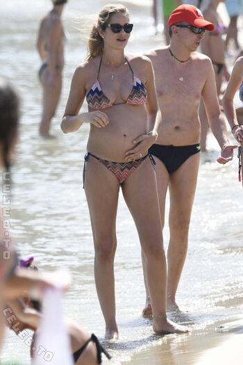 Ana Beatriz Barros