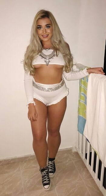 Full leaked British chavs private onlyfans photo