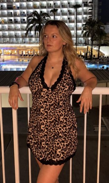 Full leaked British military women private onlyfans photo