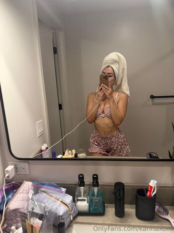 Full leaked Karinaxoxo private onlyfans photo