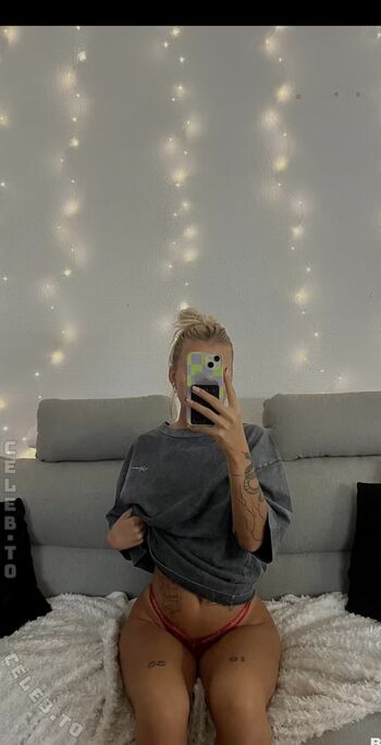 Full leaked Kim lxv private onlyfans photo