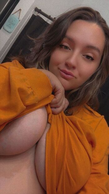 Full leaked Oohkarlalala private onlyfans photo