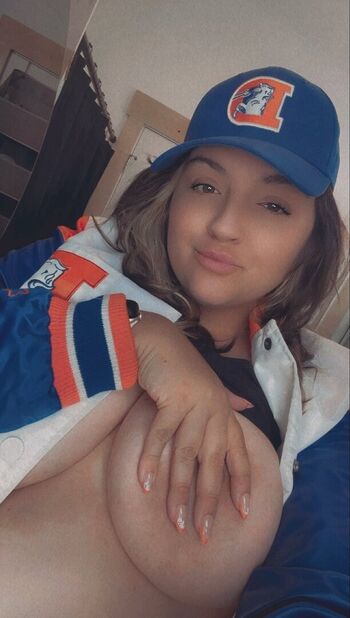 Full leaked Oohkarlalala private onlyfans photo