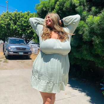Full leaked Rayleen private onlyfans photo