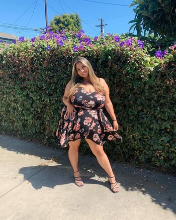 Full leaked Rayleen private onlyfans photo