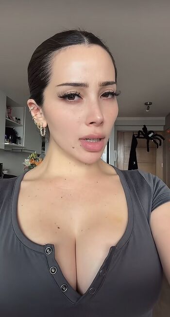 Full leaked Vaimonroe private onlyfans photo